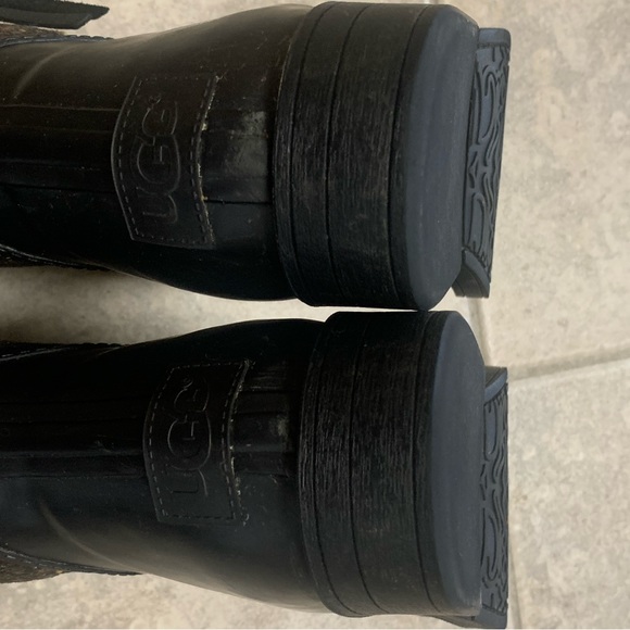 UGG Stephanson Black Tassel Rain Boot - Picture 6 of 11